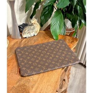 Authentic Louis Vuitton Poche Documents Holder / Tablet Cover LV Monogram Canvas